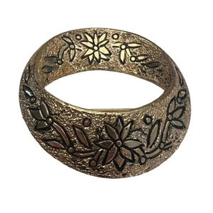 Vintage Emmons Flower Engraved Textured Round Brooch Pin Gold Tone